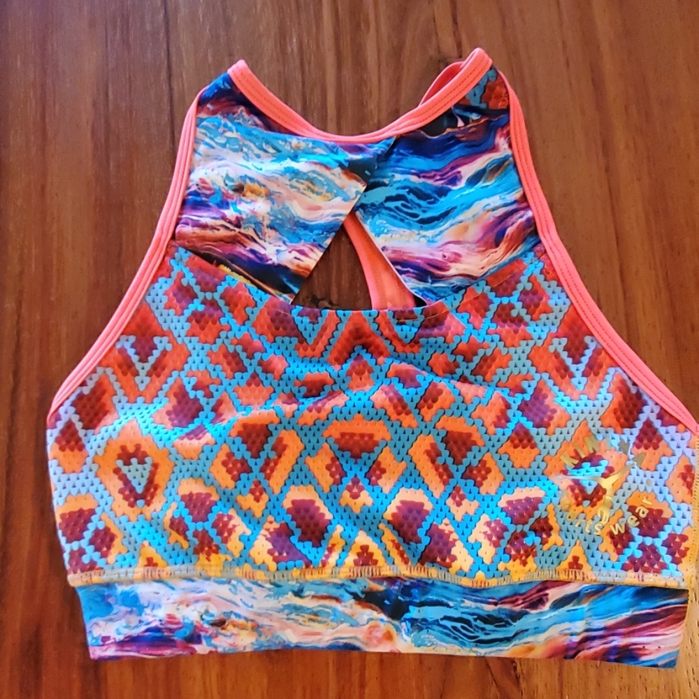 Kinina Chestee Sports bra size small